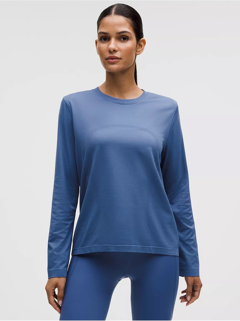 Swiftly Relaxed Long-Sleeve Shirt
Hip Length in Brilliant Blue